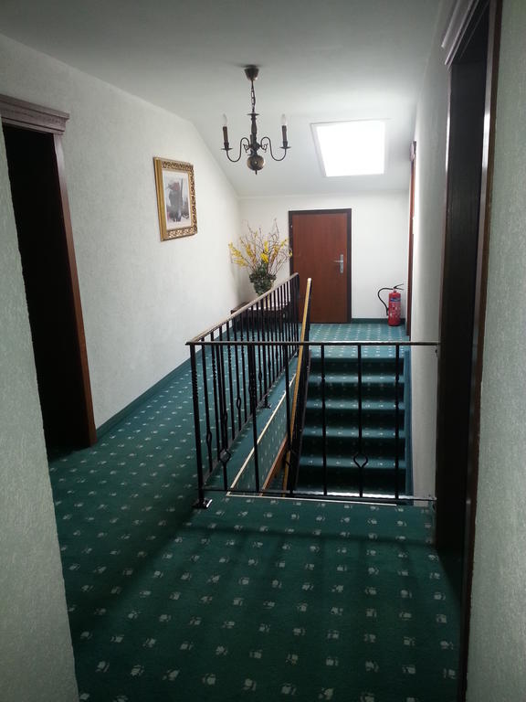 Hotel Garni Dietrich เซเฟลด์ อิน ทิโรล ภายนอก รูปภาพ