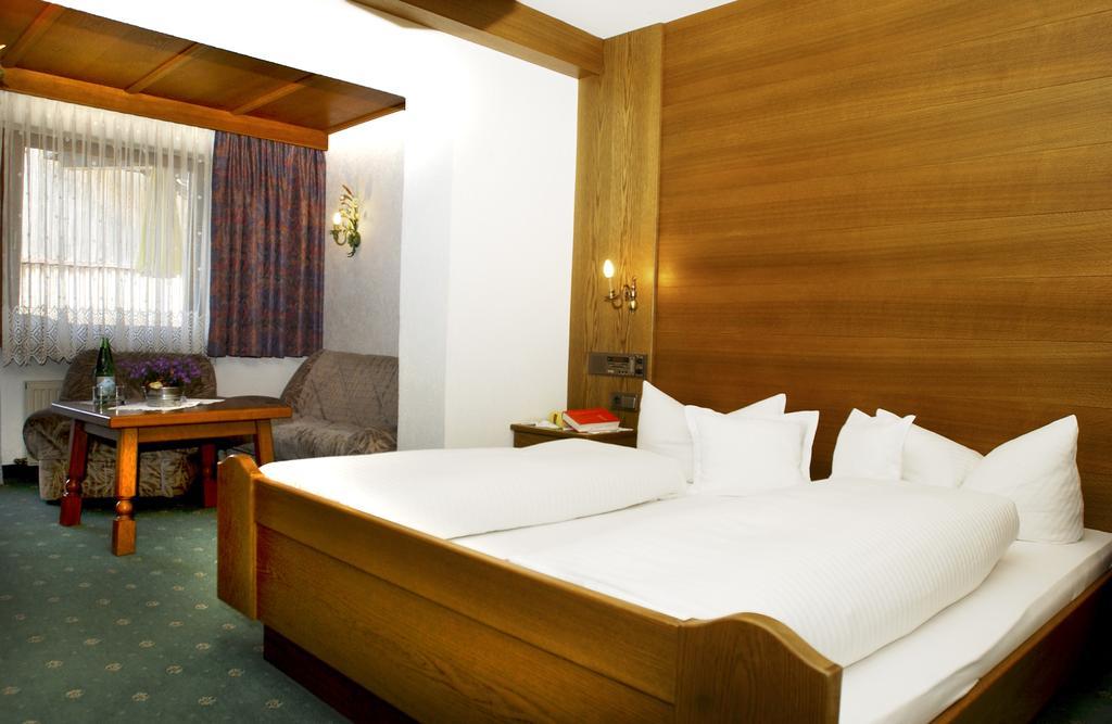 Hotel Garni Dietrich เซเฟลด์ อิน ทิโรล ห้อง รูปภาพ